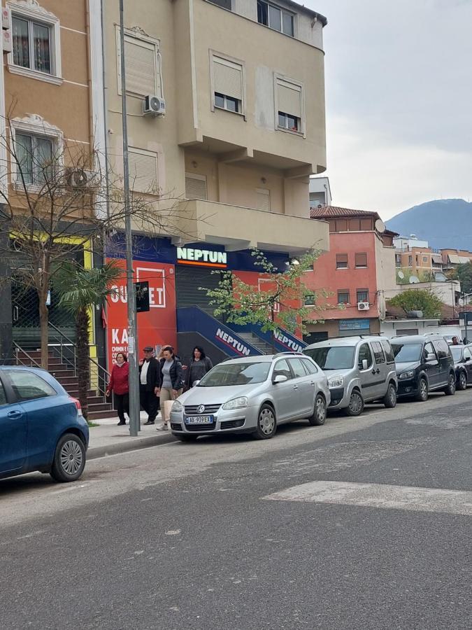 Vila Tafa Apartments Ap3 Tirana Eksteriør billede